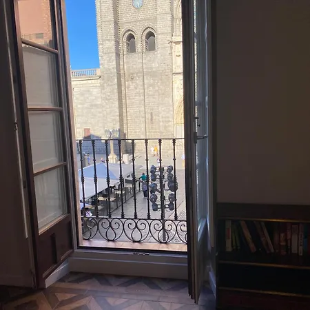 Vultus - Balcones A La Catedral - Exclusivo En El Corazon De