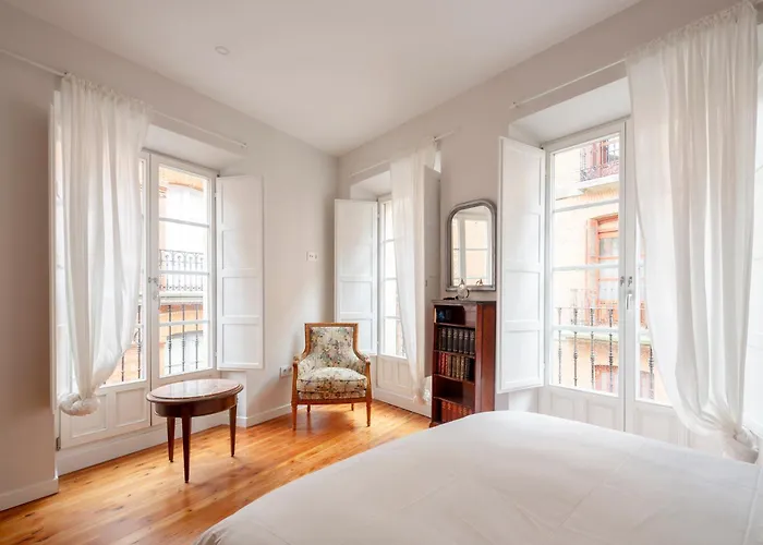 Vultus - Balcones A La Catedral - Exclusivo En El Corazon De 아파트 *